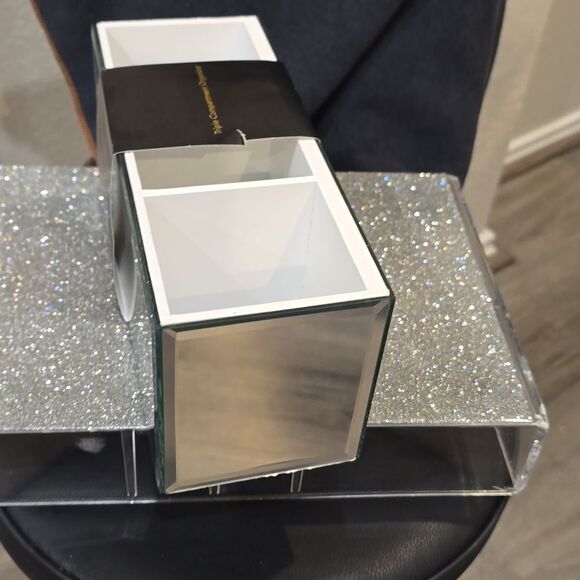 At Home Crushed Diamond Mirrored Triple Compartment Organizer - Picture 8 of 11